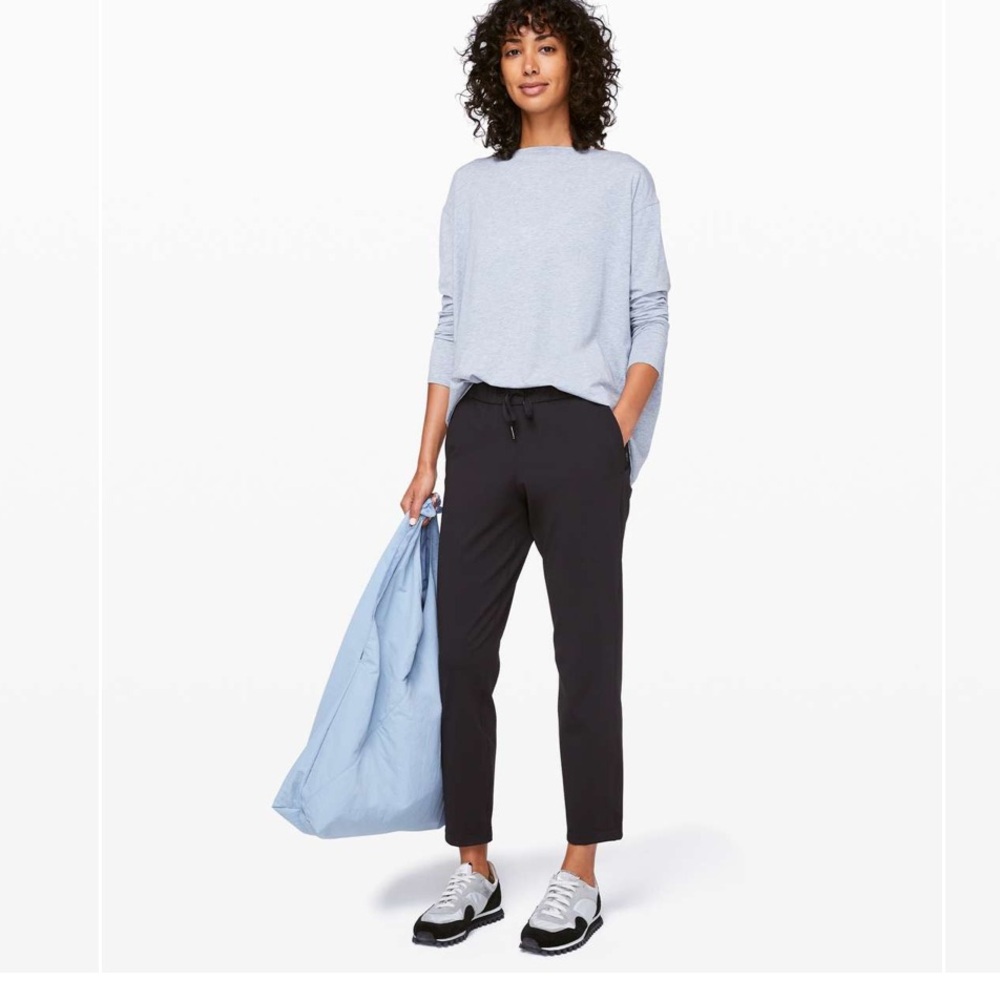 Lululemon On the Fly 7/8 Pant in Black Luxtreme Golf Athleisure 27” inseam Sz 4